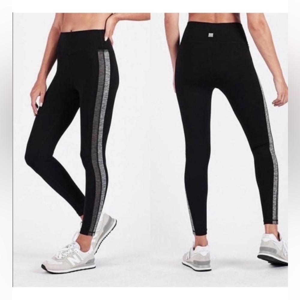 Vuori Racer High-Rise Leggings Black Gray Side Stripes Ankle
Length High Waist